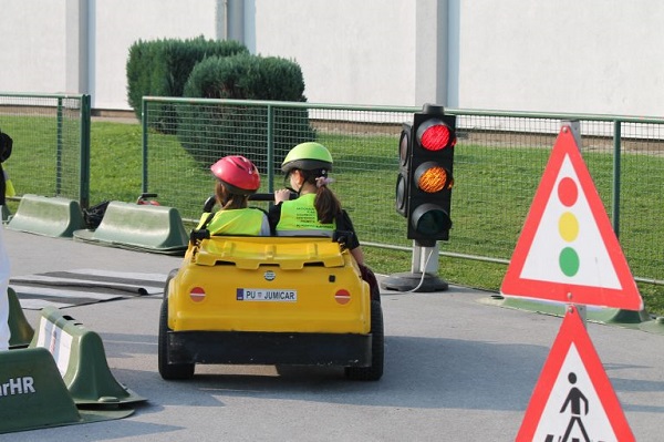 Slika /PU_V/vijesti/2022/Program prometne kulture Lepoglava/IMG_6685-2-768x511.jpg